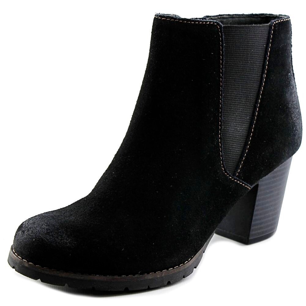 Clark’s Bendable Pause Camelia Booties